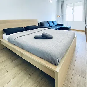 https://freeparking-loft-a-fira-sants-camp-nou.catalonia-hotels.com