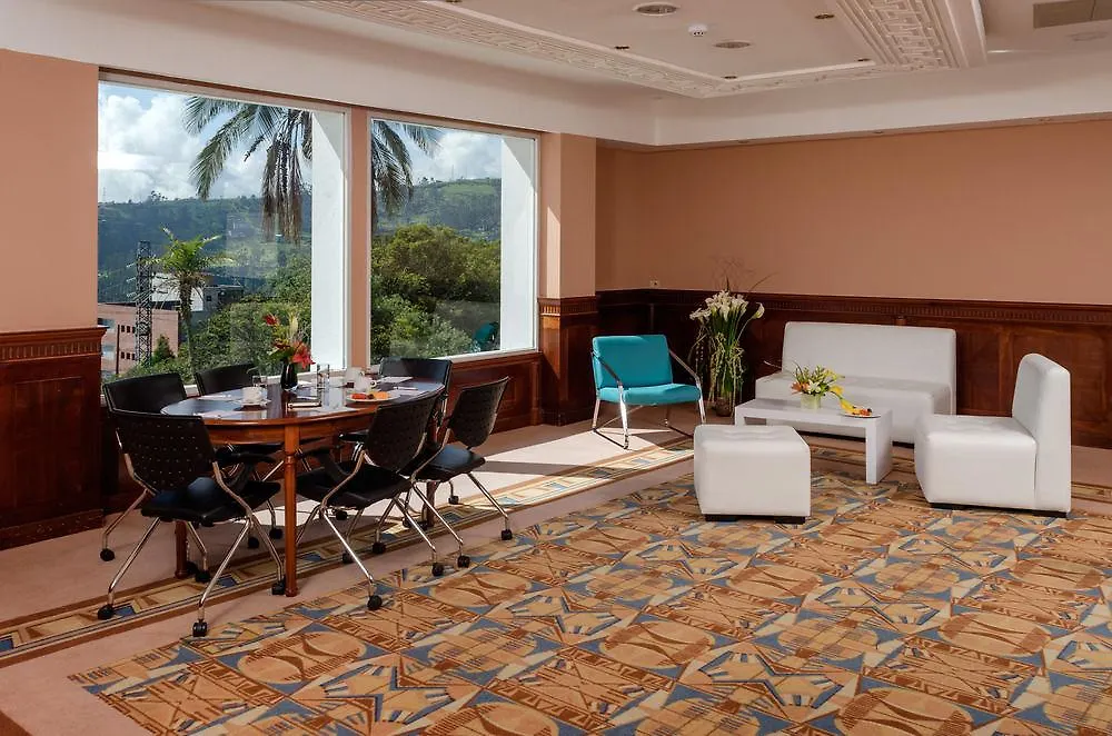 ****  Hotel Quito Equador